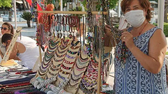 Normalleşme süreci ile stantlar açılmaya başlandı