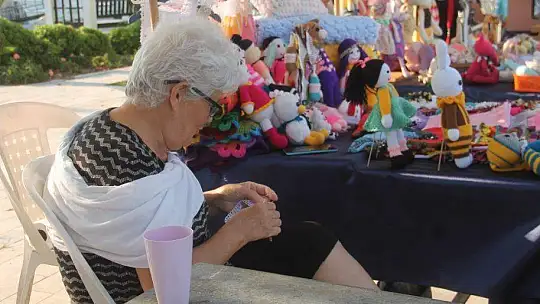 Normalleşme süreci ile stantlar açılmaya başlandı