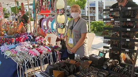 Normalleşme süreci ile stantlar açılmaya başlandı