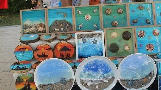 Normalleşme süreci ile stantlar açılmaya başlandı