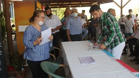 SEYDİKEMER İYİ PARTİ'DE GÜLER, GÜVEN TAZELEDİ