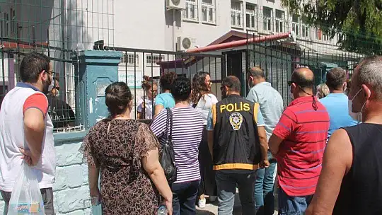 LGS'DE, ÖĞRENCİLER KADAR VELİLER DE HEYECANLIYDI