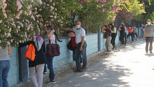 LGS'DE, ÖĞRENCİLER KADAR VELİLER DE HEYECANLIYDI