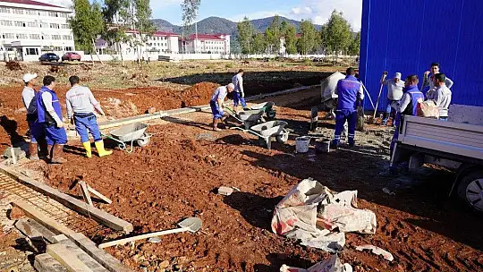 Belediye & Saran Holding işbirliğinde Spor Salonu yapılıyor