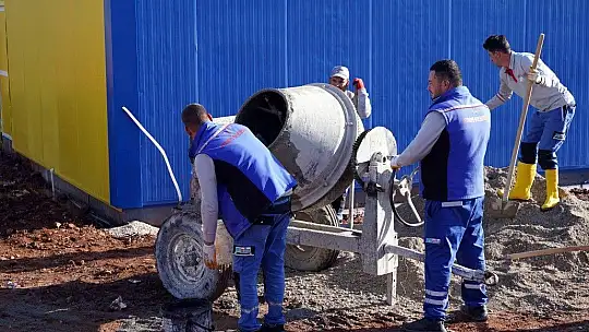 Belediye & Saran Holding işbirliğinde Spor Salonu yapılıyor