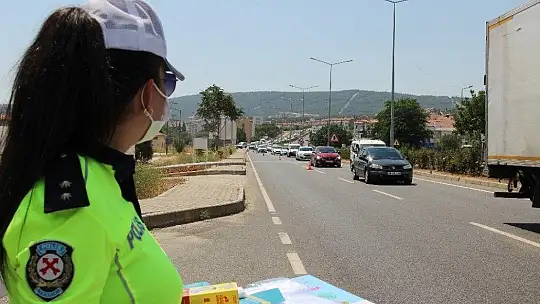 Tatilcilerin dönüş çilesi başladı