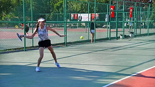 Tenis Turnuvası Fethiye'de yapılıyor