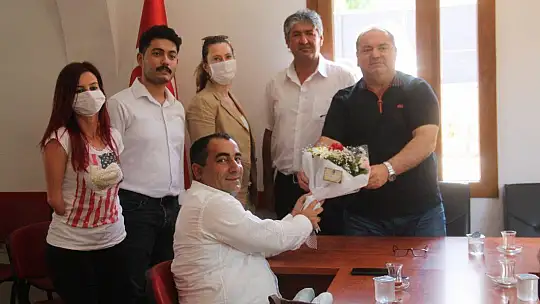 Demir, 'Engelliler siyasetin içerisinde yer almalıdır'