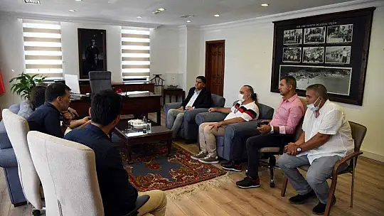 TÜRSAB Karaca'ya geçmiş olsun ziyaretinde bulundu