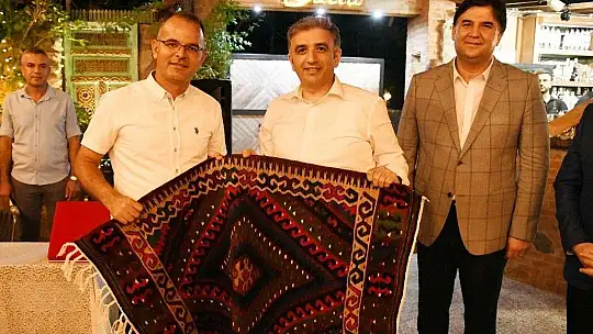 Fethiye protokolü veda yemeğinde bir araya geldi