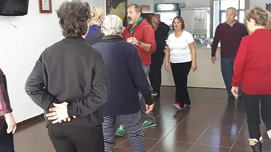 Tango Dersleri Hız Kesmiyor