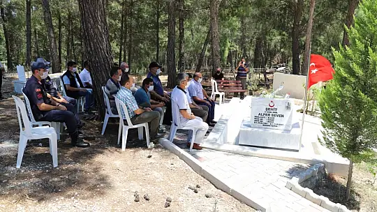 SEYDİKEMER'DE ŞEHİDE SAYGI ZİYARETİ