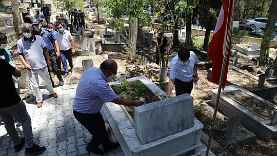SEYDİKEMER'DE ŞEHİDE SAYGI ZİYARETİ