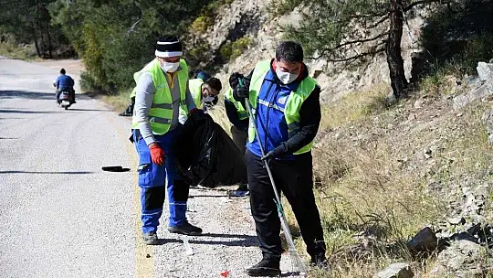 Yarımada'da temizlik çalışması yapıldı