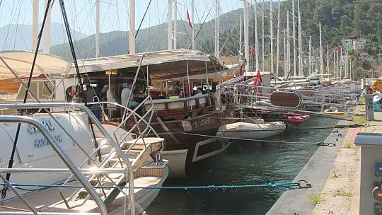 FETHİYE'DE İSKELE DOLDU