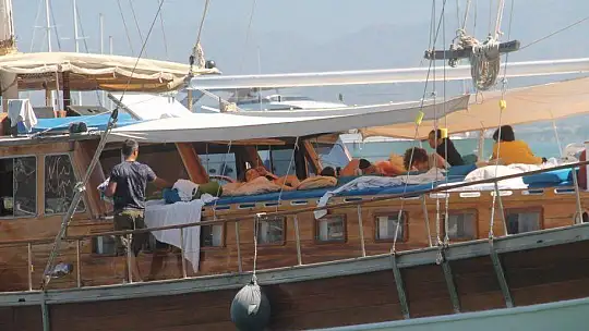 FETHİYE'DE İSKELE DOLDU