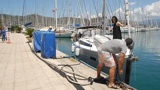 İlk Tatilciler Ateş Ölçülerek Karşılandı