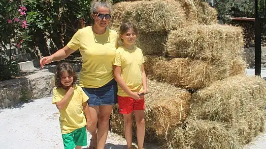 Yeliz Yeşilmen çocukları ile Yörük müzesini gezdi