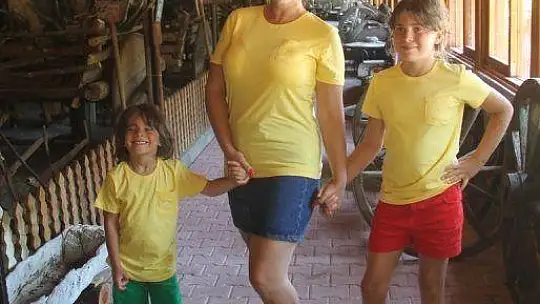 Yeliz Yeşilmen çocukları ile Yörük müzesini gezdi