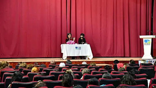 YEREL SİYASETİN KADIN İÇİN ANLAMI PANELİ YAPILDI