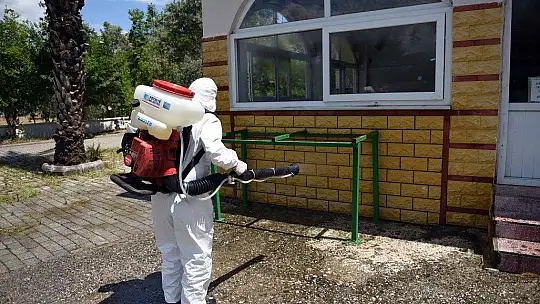 Camiler ve belirlenen noktalarda hummalı çalışma sürüyor