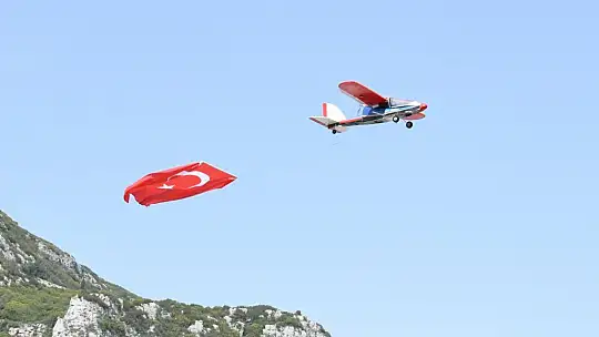 Vali Orhan Tavlı, Engel Tanımayan Dostlarının Askerlik Heyecanına Ortak Oldu