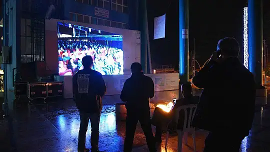 Yaren Gecesi Renkli Görüntülere Sahne Oldu