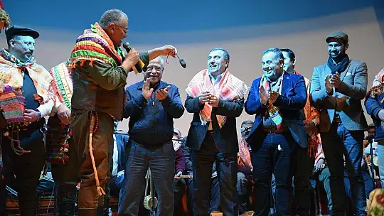 Yaren Gecesi Renkli Görüntülere Sahne Oldu