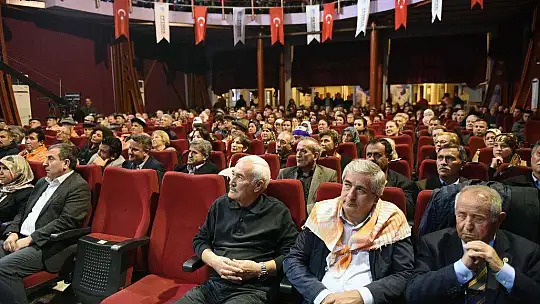 Yaren Gecesi Renkli Görüntülere Sahne Oldu