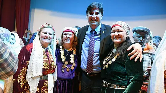 Yaren Gecesi Renkli Görüntülere Sahne Oldu