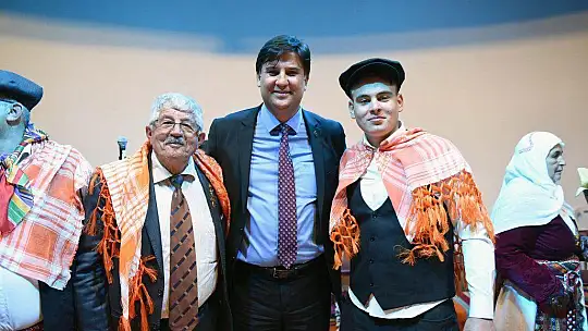 Yaren Gecesi Renkli Görüntülere Sahne Oldu