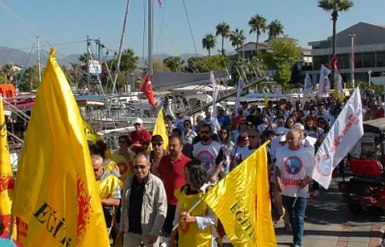 14 EĞİTİM SENDİKASI İŞ BIRAKTI