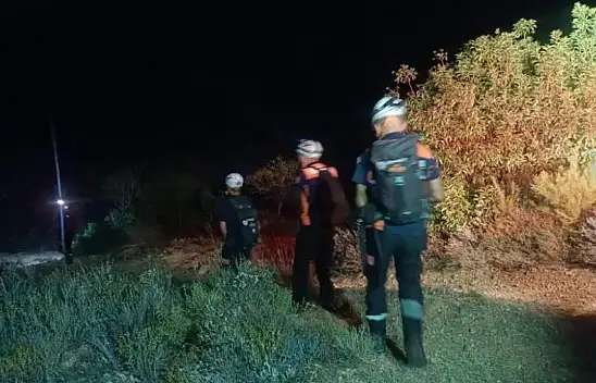 15 düzensiz göçmeni kurtardı