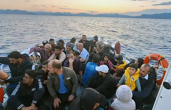 49 Düzensiz Göçmen Kurtarıldı