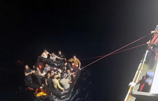 61 düzensiz göçmen kurtarıldı