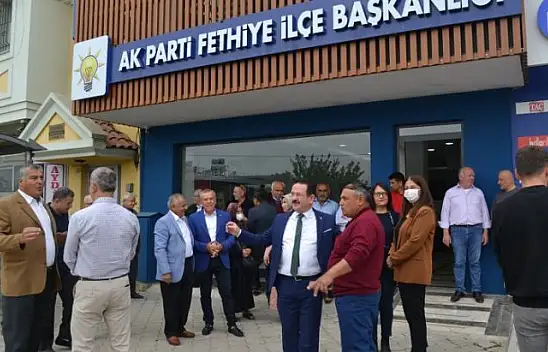 AK Parti'de bayramlaşma