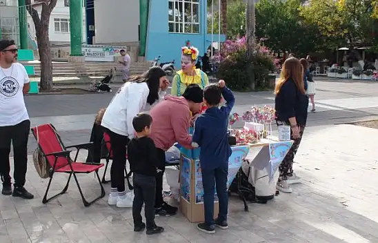 BEŞKAZA MEYDANI'NDA ÇOCUK ŞENLİĞİ