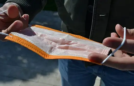 'Bir süre daha maske takmaya devam edeceğim'