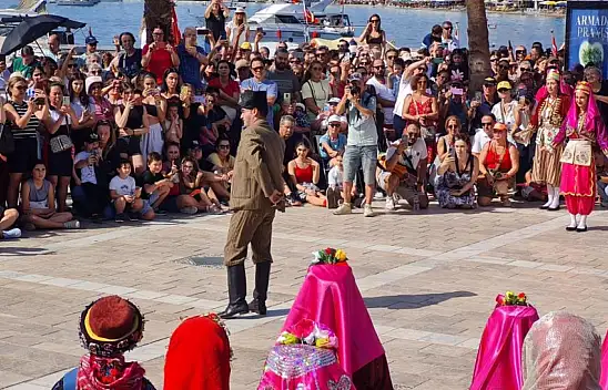 Cumhuriyetin 100. yıl gösterileri nefes kesti