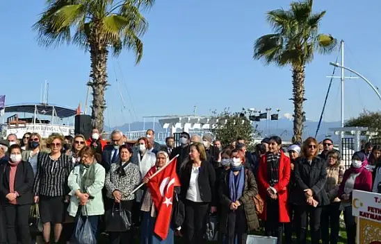 Fethiye şehitlerini andı, zaferini kutladı