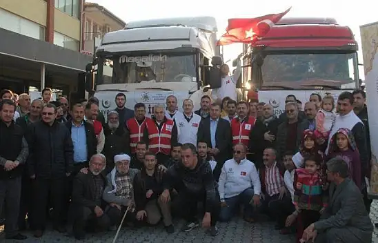 Fethiye'den İdlib'e 2 tır yardım gitti