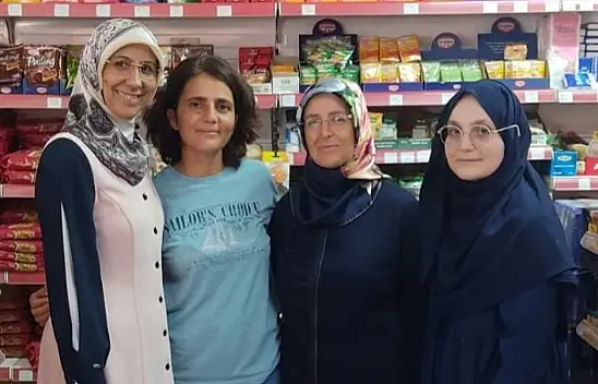 Hocahanımlar'dan esnaf ziyaretleri