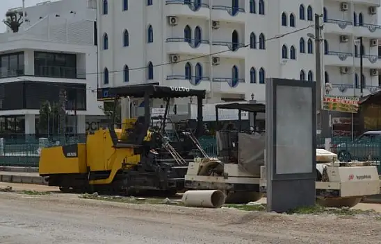 İnönü Bulvarı'nda sıcak asfalt çalışmaları başladı