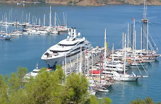 Kazak Milyarderin Mega Yatı Fethiye'ye Geldi