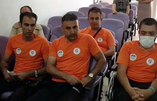 Oturarak voleybol takımı ile Esnaf Hastanesi arasında anlaşma sağlandı