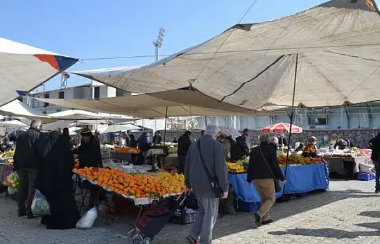 Pazar esnafı dertli