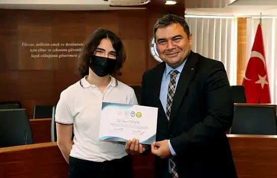 Rusça dil kursuna katılan öğrencilere sertifikaları verildi