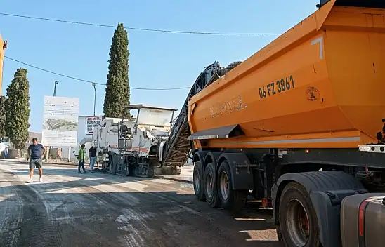 Sıcak asfalt çalışması başladı