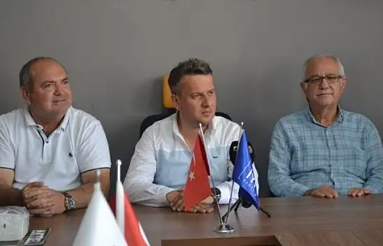 Zeybekoğlu'ndan İYİ Parti Fethiye İlçe Binasına ziyaret