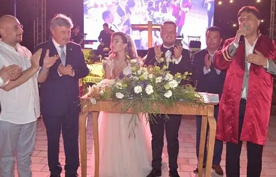 Ali Fatih Çoban rüya gibi bir düğünle dünya evine girdi